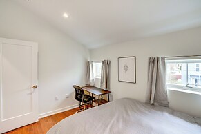 Downtown Hudson Apartment: Walk to Cafes & River!