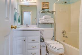 Gulf Shores Condo: Beach-view Patio, Walk to Shore