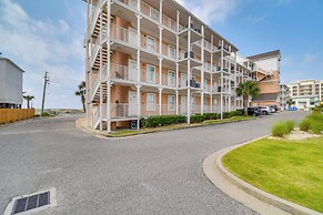 Gulf Shores Condo: Beach-view Patio, Walk to Shore