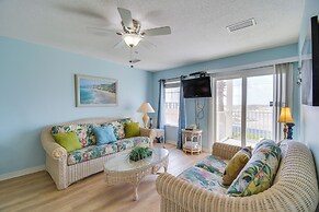 Gulf Shores Condo: Beach-view Patio, Walk to Shore