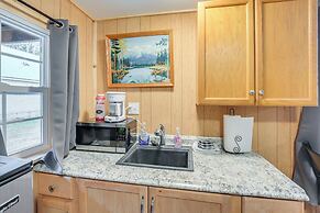 Cozy Brownville Cabin: 2 Mi to Schoodic Lake!