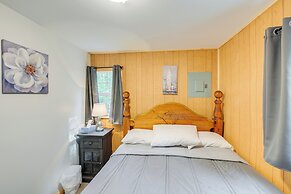 Cozy Brownville Cabin: 2 Mi to Schoodic Lake!