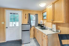 Cozy Brownville Cabin: 2 Mi to Schoodic Lake!