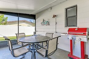 Cozy Venice Hideaway ~ 3 Mi to Beach & Downtown!