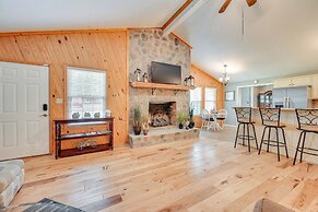 Kentucky Getaway w/ Access to Rough River Lake!