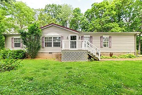 Kuttawa Vacation Rental w/ Smart TV, Near Marinas!