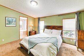 Kuttawa Vacation Rental w/ Smart TV, Near Marinas!