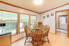 Kuttawa Vacation Rental w/ Smart TV, Near Marinas!