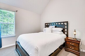 10 Mi to Stone Mtn Park: Spacious Home in Lithonia