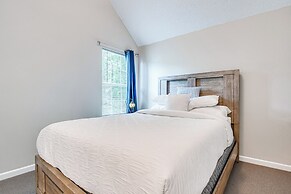 10 Mi to Stone Mtn Park: Spacious Home in Lithonia