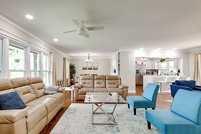 Spacious Atlanta Home w/ Yard ~ 9 Mi to Downtown