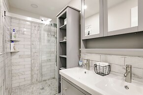 Spacious Atlanta Home w/ Yard ~ 9 Mi to Downtown