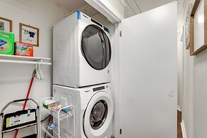 Spacious Atlanta Home w/ Yard ~ 9 Mi to Downtown