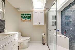 Spacious Atlanta Home w/ Yard ~ 9 Mi to Downtown