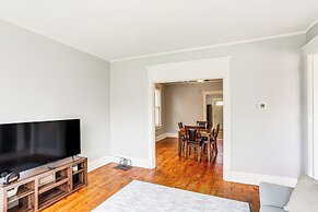 Downtown Sandusky Apartment Near Cedar Point!