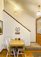 Lilac Cabin Family-friendly Highspeed Wi-fi 3 Bedroom Home by RedAwnin