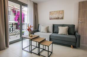 Phaedrus Living: Skiathos Luxury Residences Gri