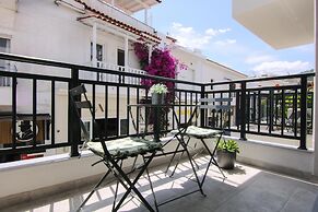 Phaedrus Living: Skiathos Luxury Residences Gri