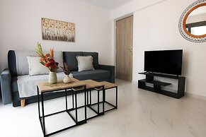 Phaedrus Living: Skiathos Luxury Residences Gri