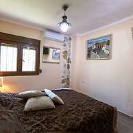 Villa Laskari Sea View