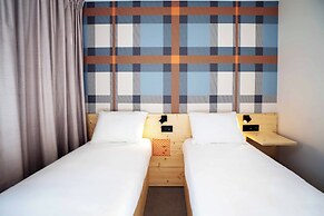 easyHotel Marseille Euromed