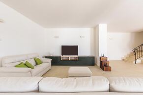 3921 Villa Cesira by Perle di Puglia
