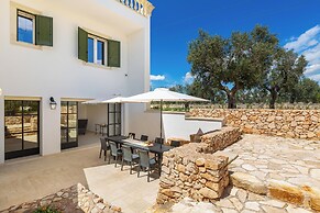 3921 Villa Cesira by Perle di Puglia