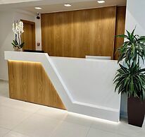 Miss Marrone City Hotel