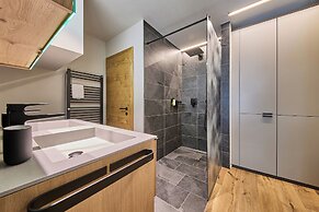 sGmiatli – Hideaway Apartments