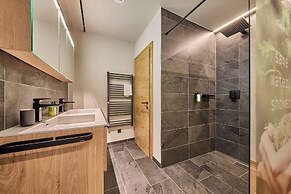 sGmiatli – Hideaway Apartments