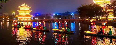 Room in House - Trang An Ao Dai Homestay - Family Room With Field View