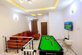 Exclusive 3-bed Apartment in Lagos