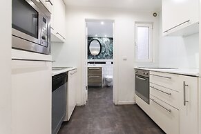 Downtown Charming II by Homing