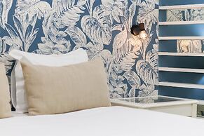 Downtown Charming II by Homing