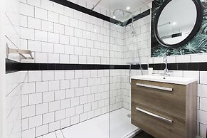 Downtown Charming II by Homing