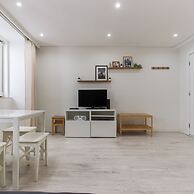 Downtown Charming III by Homing