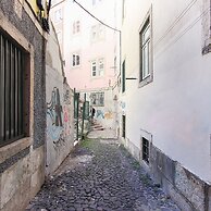 Downtown Charming III by Homing