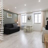 Downtown Charming III by Homing