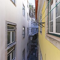 Downtown Charming III by Homing