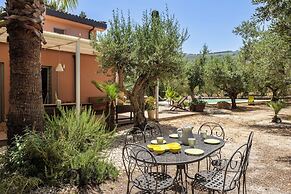 Villa Giovanna with pool