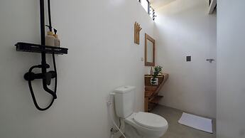 Sip Sunset Hostel and Lounge