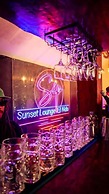 Sip Sunset Hostel and Lounge