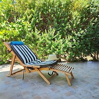 Ibiscus Cottage in Paradisi Near the Beach