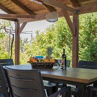 Ibiscus Cottage in Paradisi Near the Beach