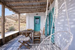 Kyon Beach Suites Kythnos