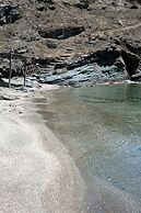 Kyon Beach Suites Kythnos