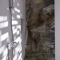 Kyon Beach Suites Kythnos