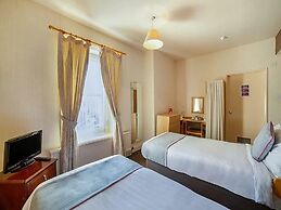 Cumberland Hotel