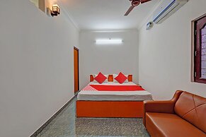 OYO 822990 DHANAS BEST AMBIENCE