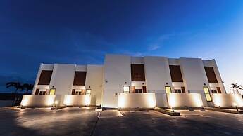 Naturela Miyakojima Irabu